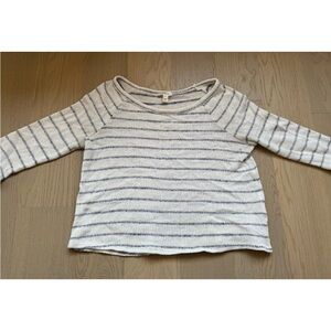 Soft Joie Size XS Blue And White Striped Knit 3/4 Sleeve Short